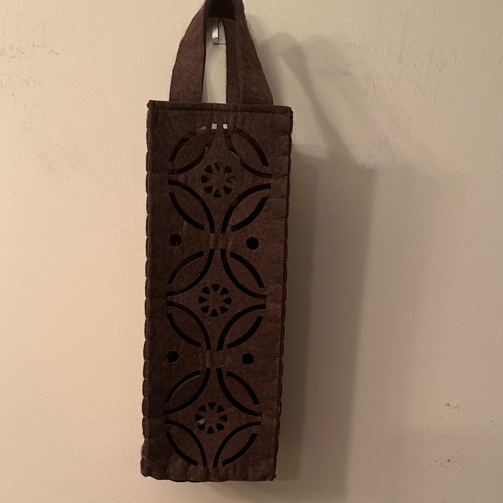 Tag Brown Felt Gift/wine  Bag